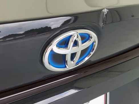 Used 2023 Toyota Corolla LE image 9