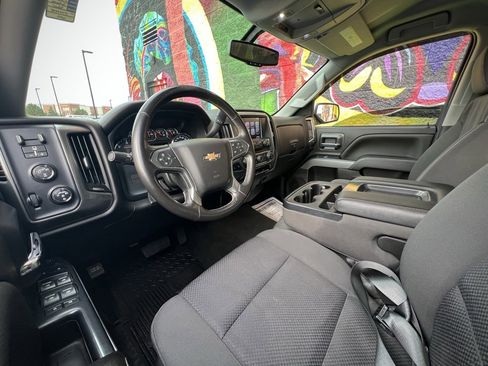 Used 2018 Chevrolet Silverado 1500 LT w/ All Star Edition image 16
