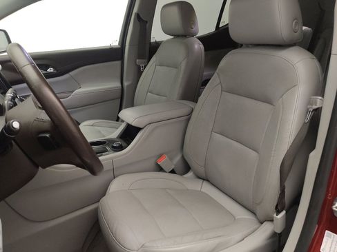 Used 2019 GMC Acadia SLT image 17