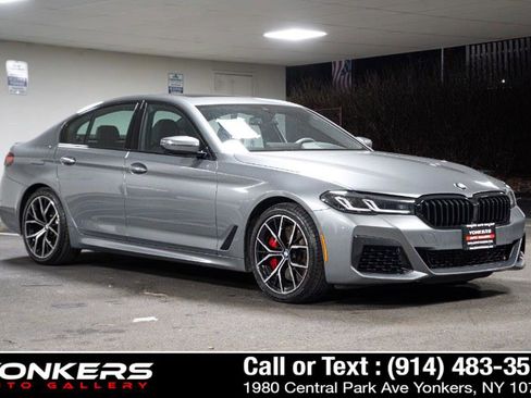 Used 2023 BMW 540i xDrive w/ M Sport Package image 7