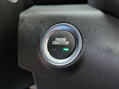 Used 2023 GMC Terrain SLT w/ Elevation Edition image 26