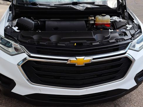 Used 2021 Chevrolet Traverse LS w/ LPO, Cargo Package FWD image 59