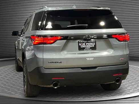 Used 2023 Chevrolet Traverse RS FWD image 4