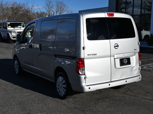 Used 2020 Nissan NV200 SV w/ Back Door Glass Package image 10