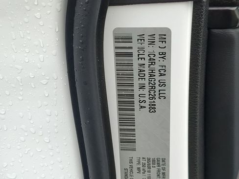 Used 2024 Jeep Grand Cherokee Altitude image 22