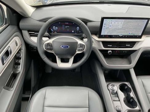 New 2026 Ford Explorer Active image 10