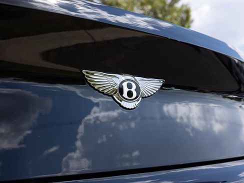 Used 2021 Bentley Continental GT image 42
