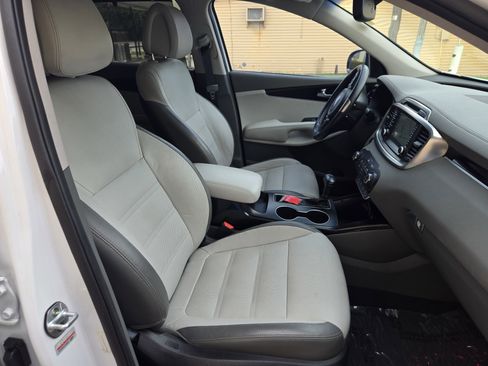 Used 2016 Kia Sorento SX FWD image 10