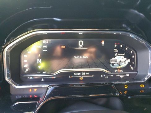 Used 2025 GMC Sierra 2500 SLE w/ SLE Convenience Package image 8