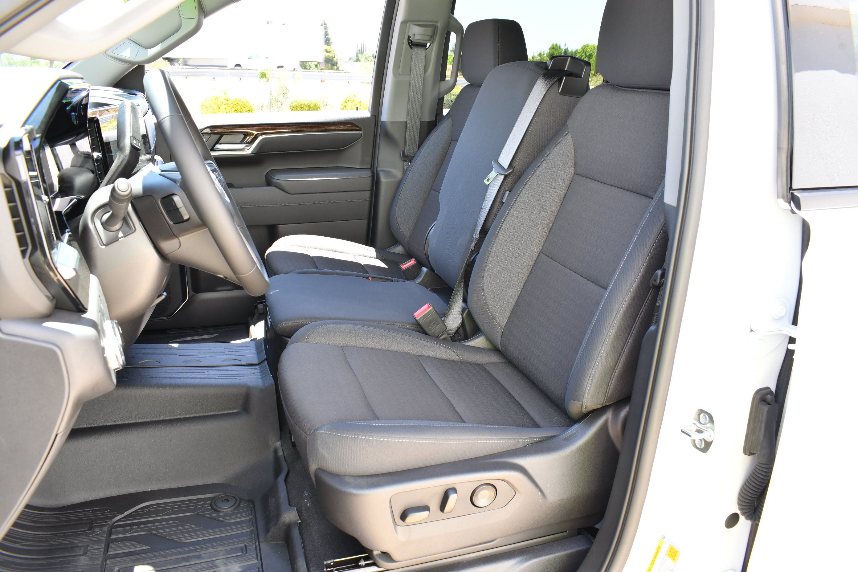Used 2026 GMC Sierra 1500 Elevation w/ LPO, Elevation Black Package RWD image 23