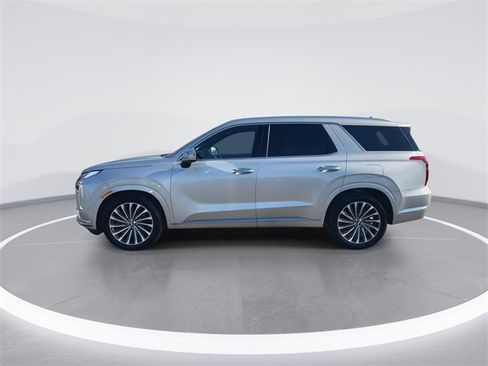 Used 2024 Hyundai Palisade Calligraphy image 5