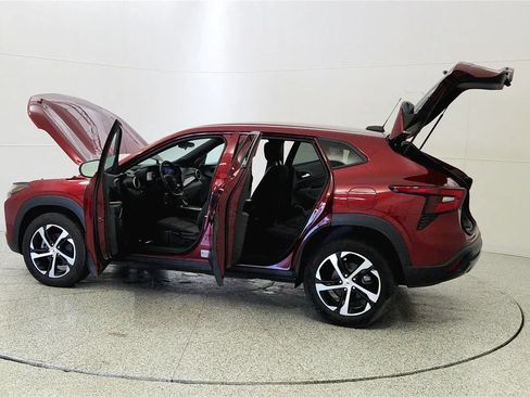 Used 2024 Chevrolet Trax RS w/ Driver Confidence Package FWD image 12