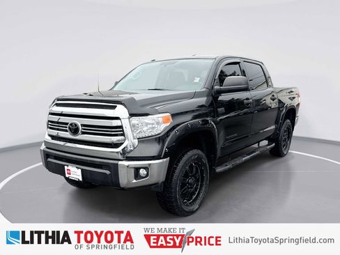Certified 2017 Toyota Tundra SR5 image 1