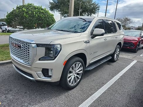 Used 2022 GMC Yukon Denali image 2