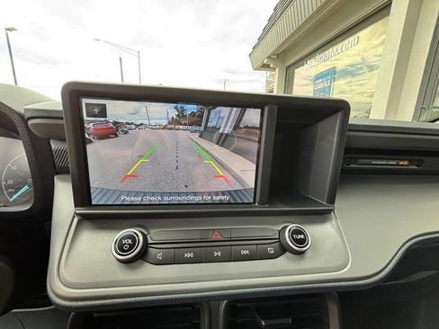 Used 2022 Ford Maverick XL image 14