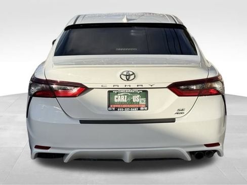 Used 2020 Toyota Camry SE image 8