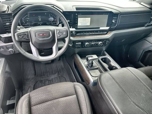 Certified 2025 GMC Sierra 1500 Elevation RWD image 20