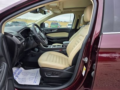 Used 2023 Ford Edge SEL w/ Convenience Package