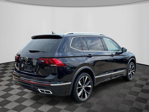 Used 2024 Volkswagen Tiguan SEL R-Line AWD/4WD image 7