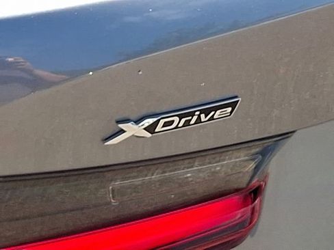 Used 2025 BMW 330i xDrive Sedan image 39