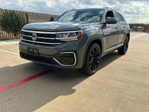 Used 2022 Volkswagen Atlas Cross Sport SEL Premium R-Line w/ Cross Sport MDO Package image 2