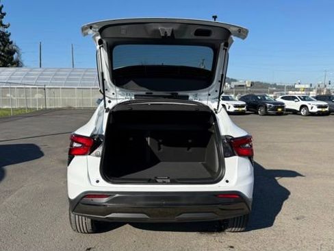 New 2026 Chevrolet Trax ACTIV image 9