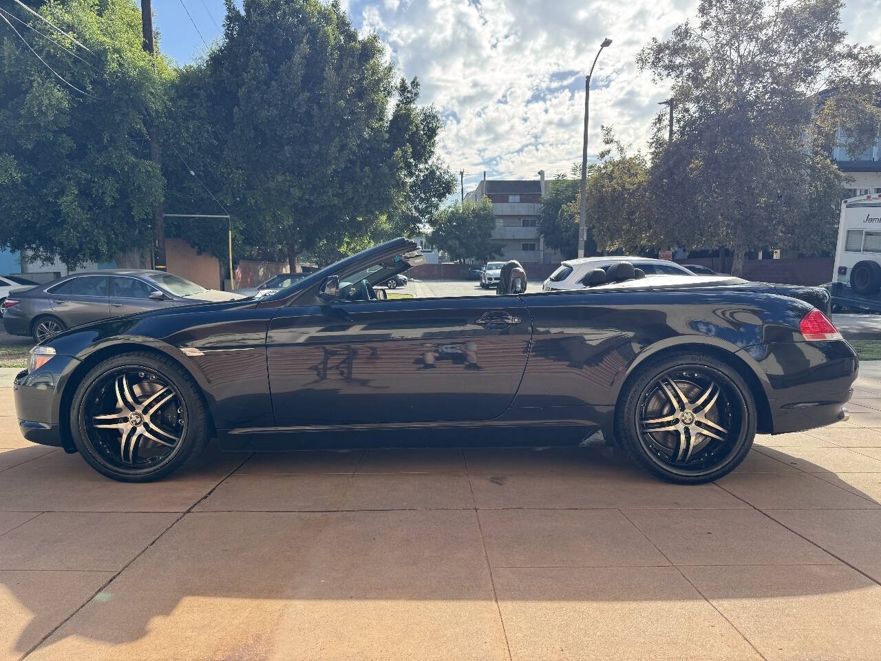 Used 2004 BMW 645Ci Convertible RWD image 4