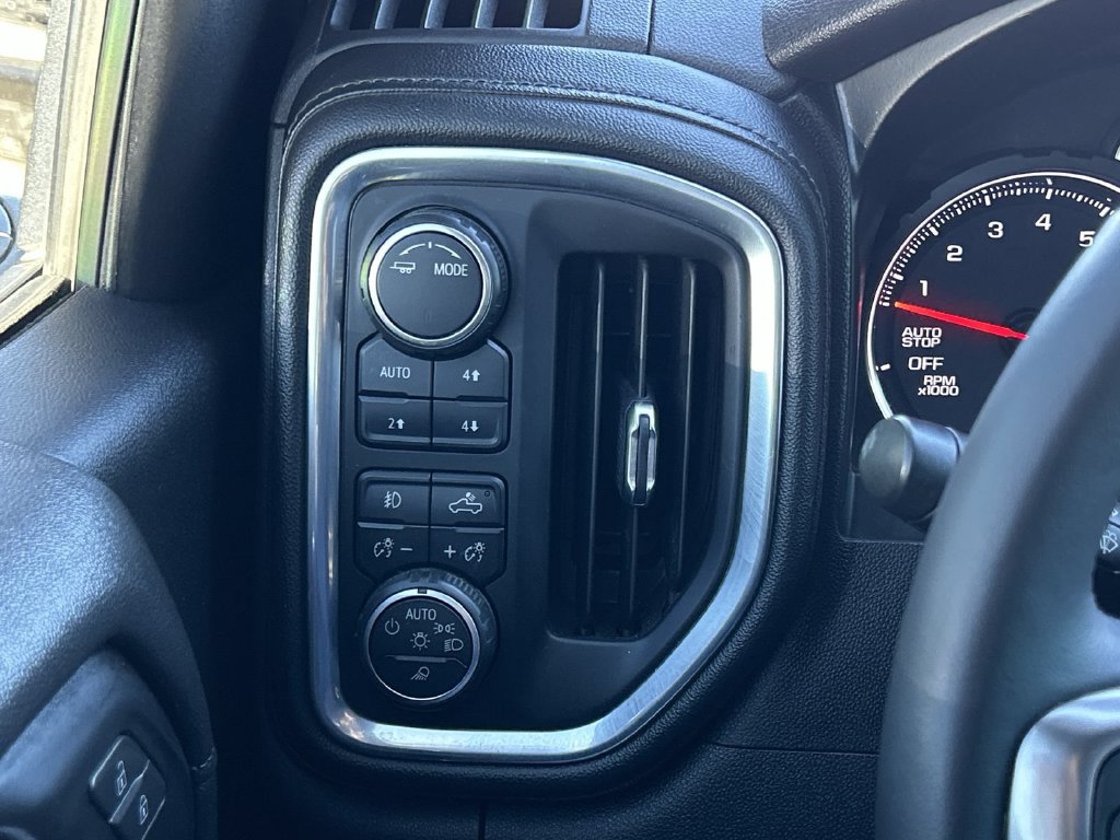 Certified 2021 Chevrolet Silverado 1500 LT Trail Boss w/ Convenience Package II AWD/4WD image 23