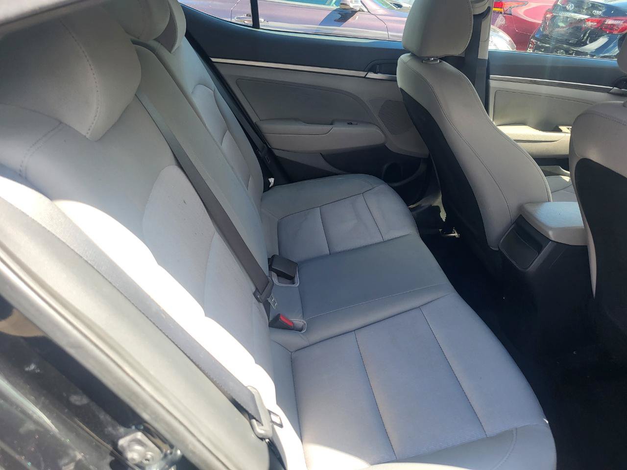 Used 2017 Hyundai Elantra SE FWD image 33