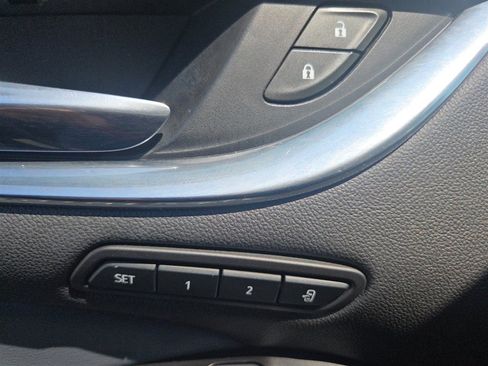Used 2019 Buick Enclave Premium w/ Experience Buick Package AWD/4WD image 19