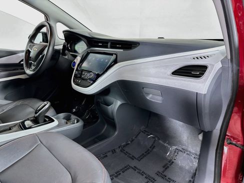 Used 2017 Chevrolet Bolt Premier w/ Driver Confidence II Package FWD image 27