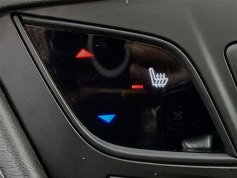 Used 2020 Buick Envision Premium image 16