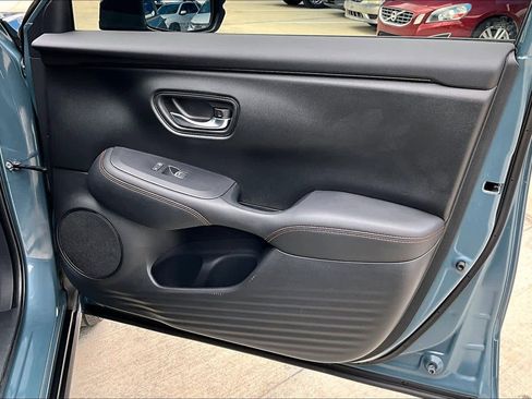 Used 2025 Honda HR-V Sport image 23