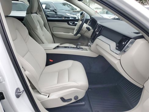 Used 2023 Volvo XC60 B5 Plus w/ Climate Package image 42