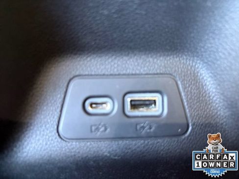 Used 2022 Buick Envision Essence w/ Technology Package I FWD image 12