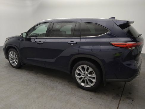 Used 2020 Toyota Highlander Limited image 3