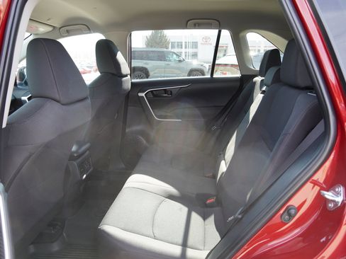 Certified 2025 Toyota RAV4 LE image 21