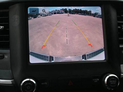 Used 2022 RAM 1500 Big Horn AWD/4WD image 13