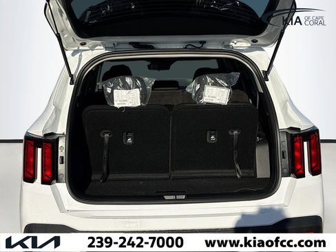 New 2026 Kia Sorento LX image 11
