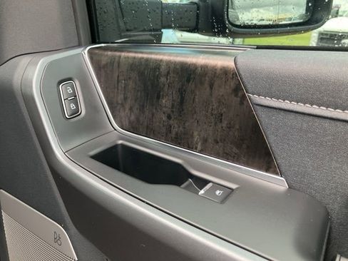 New 2025 Ford F250 Lariat w/ Lariat Ultimate Package image 18