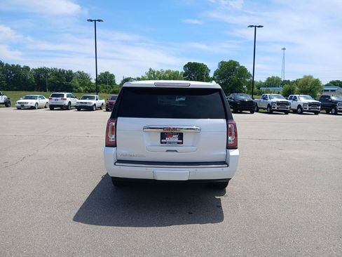 Used 2017 GMC Yukon XL Denali w/ Open Road Package image 7