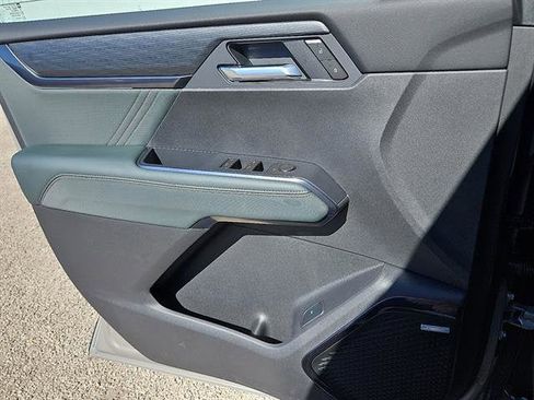 New 2026 GMC Acadia AT4 image 13