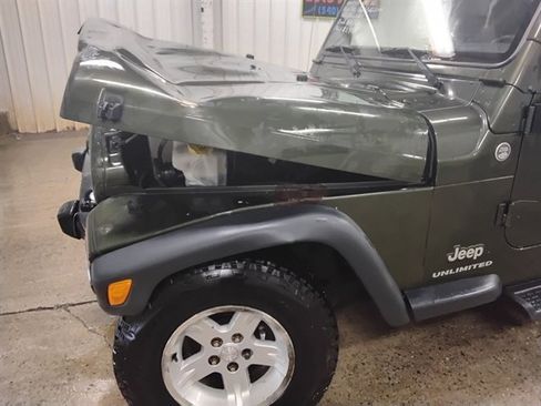 Used 2006 Jeep Wrangler Unlimited AWD/4WD image 17