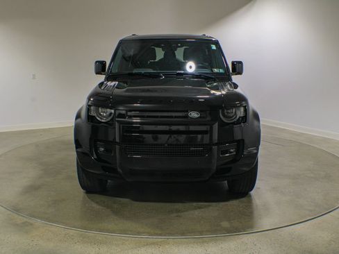 Used 2023 Land Rover Defender 90 X-Dynamic SE AWD/4WD image 9