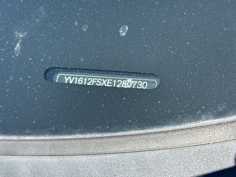 Used 2014 Volvo S60 T5 FWD image 9