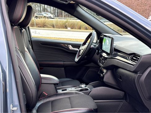 Used 2025 Ford Escape ST-Line Elite image 8