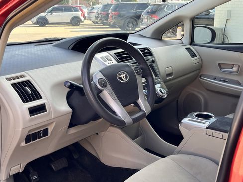 Used 2013 Toyota Prius V Three image 16