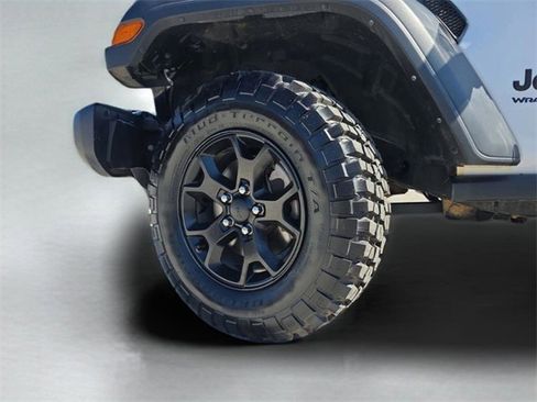 Certified 2022 Jeep Wrangler Willys image 33