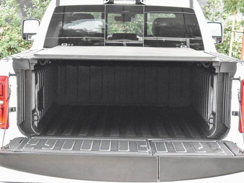 New 2025 RAM 1500 Limited image 26