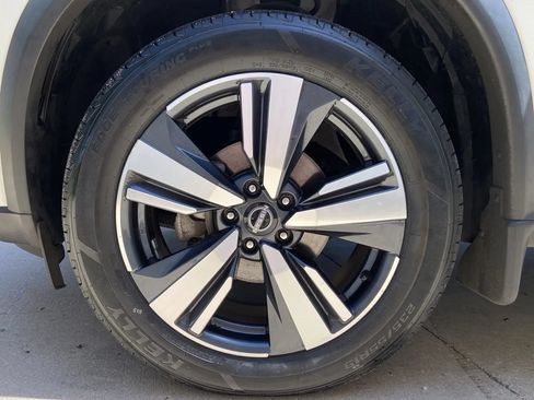 Used 2023 Nissan Rogue SL w/ SL Premium Package AWD/4WD image 8